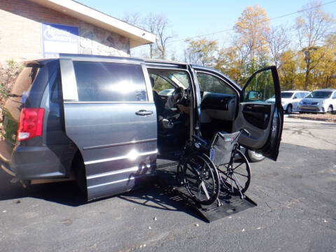 2014 Dodge Grand Caravan for sale at Mobility Motors LLC - A Wheelchair Van in Battle Creek MI