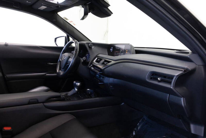 2020 Lexus UX 200