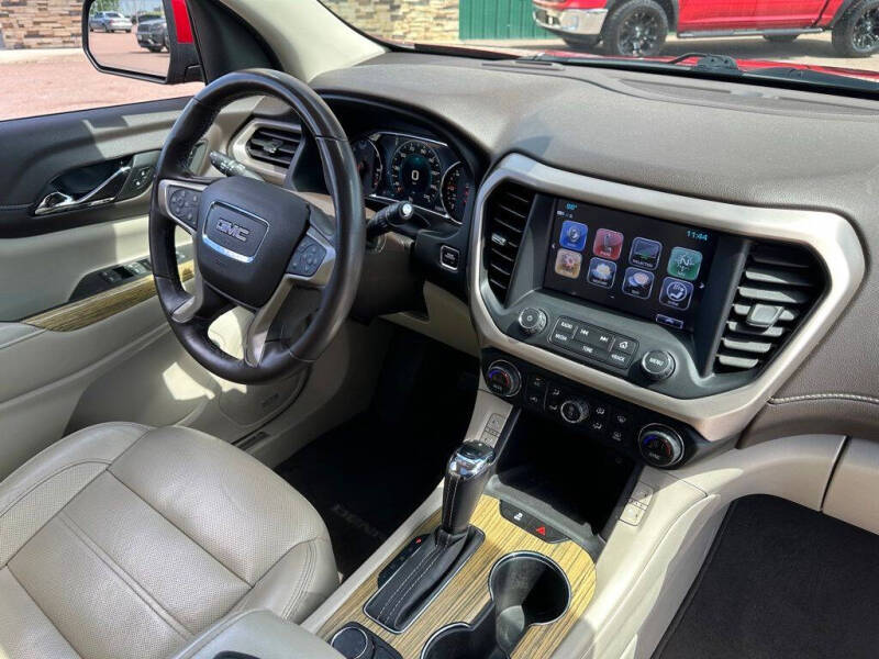 2019 GMC Acadia Denali