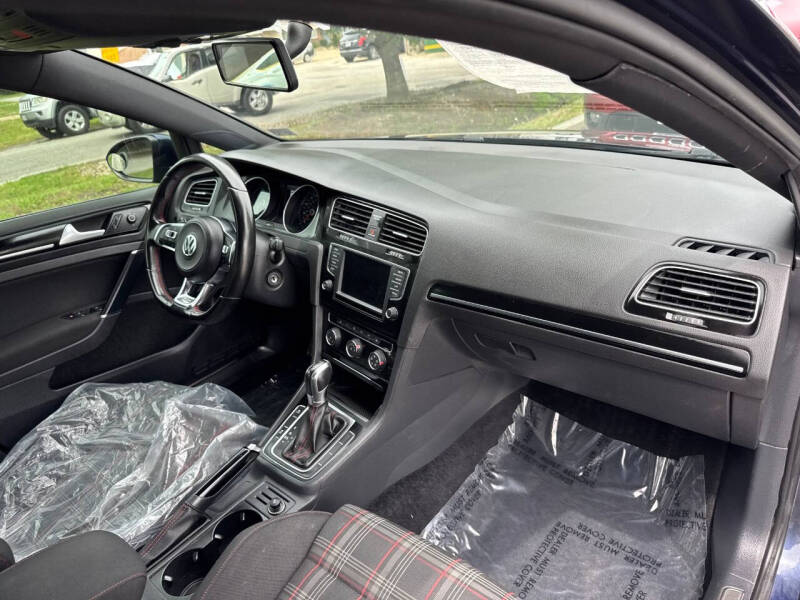 2017 Volkswagen Golf GTI S