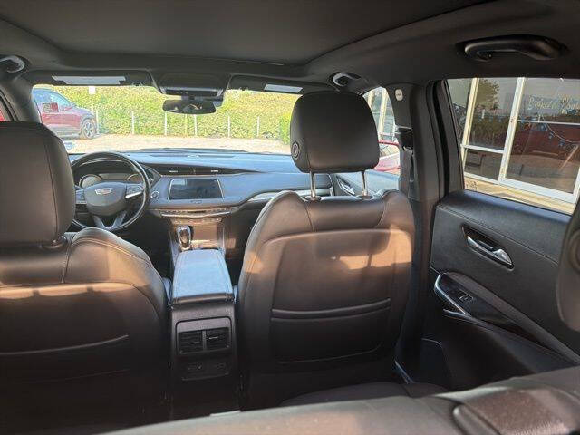 2021 Cadillac XT4 Premium Luxury