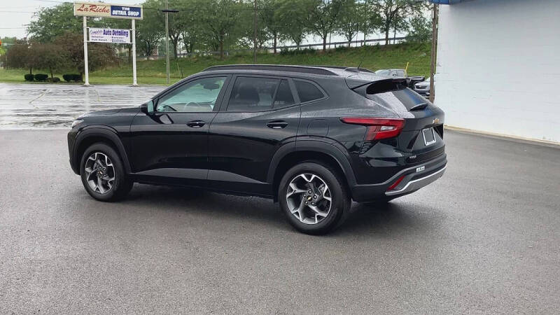 2024 Chevrolet Trax LT