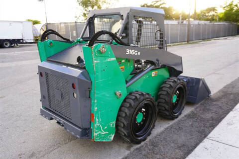 2018 John Deere 316gr