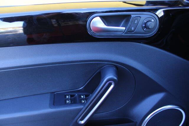 2013 Volkswagen Beetle Convertible