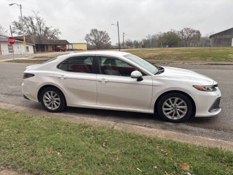 2022 Toyota Camry LE