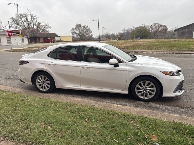 2022 Toyota Camry LE