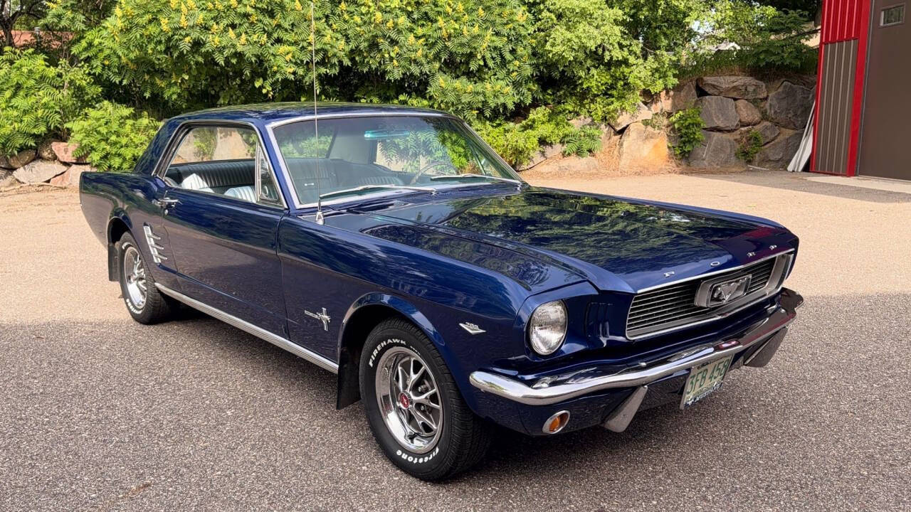 1966 Ford Mustang 36