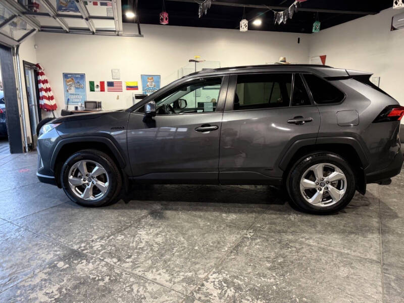 2021 Toyota RAV4 Hybrid XLE Premium