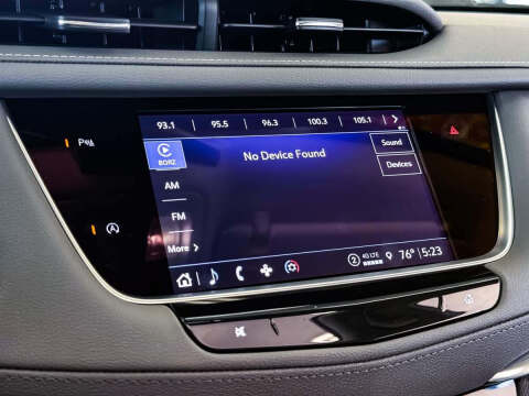 2022 Cadillac XT5 Premium Luxury