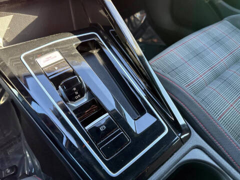 2024 Volkswagen Golf GTI S