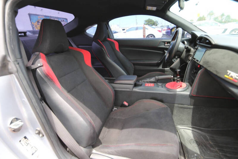 2016 Scion FR-S