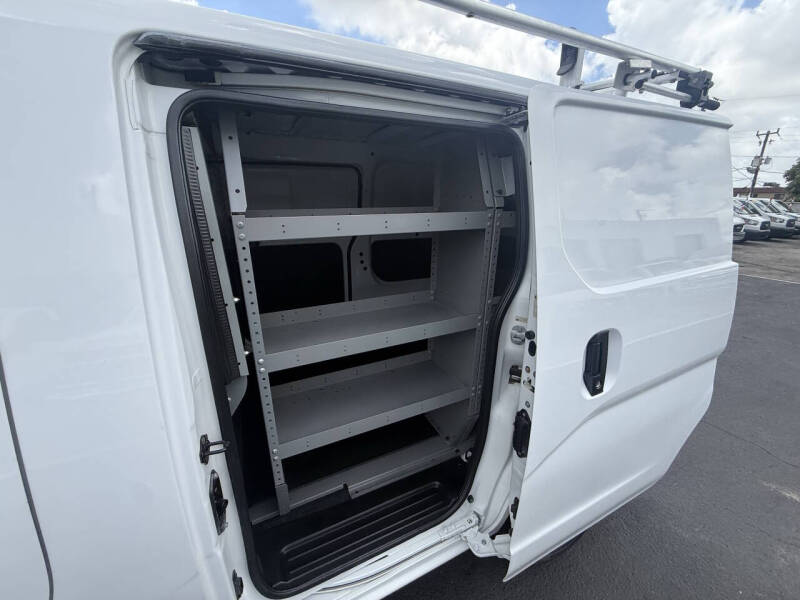 2015 Nissan NV200 S