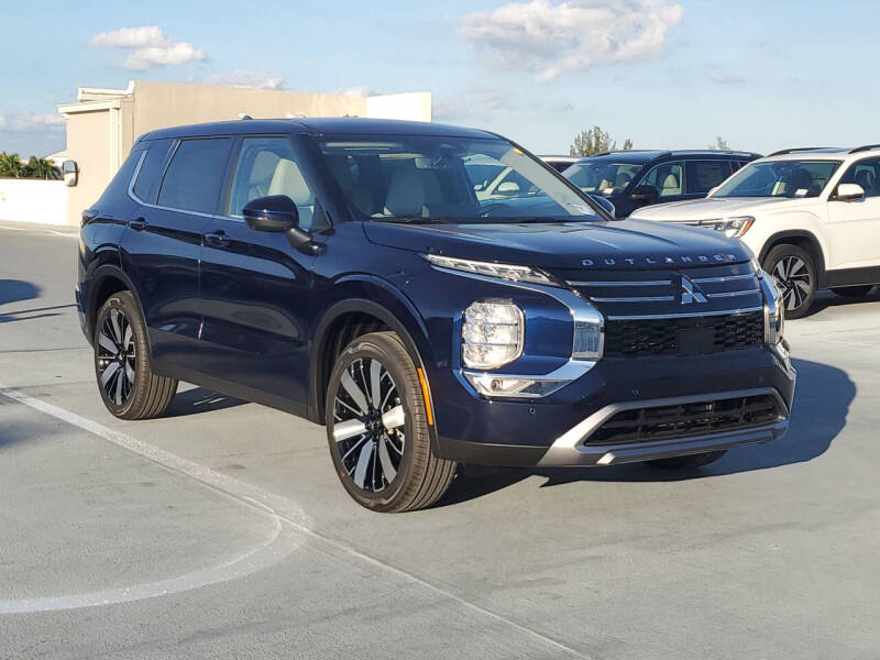 2025 Mitsubishi Outlander SE