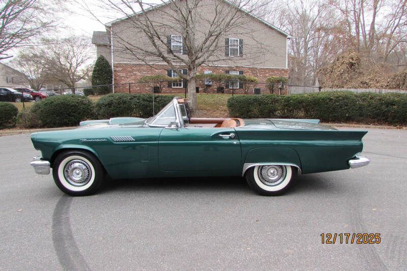 1957 Ford Thunderbird