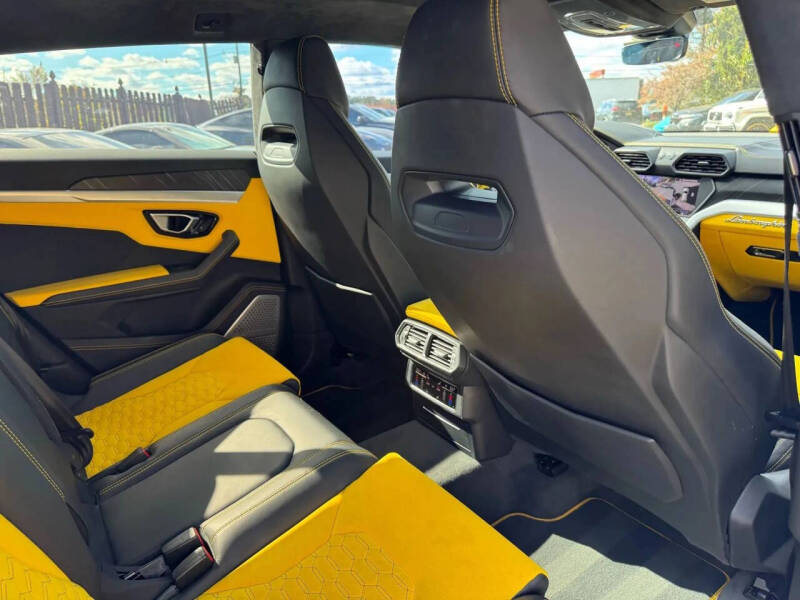 2019 Lamborghini Urus