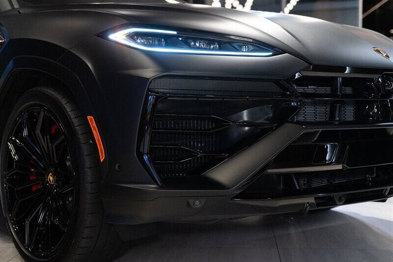 2026 Lamborghini Urus SE