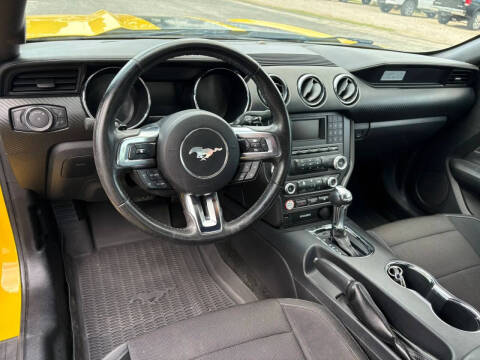 2016 Ford Mustang V6