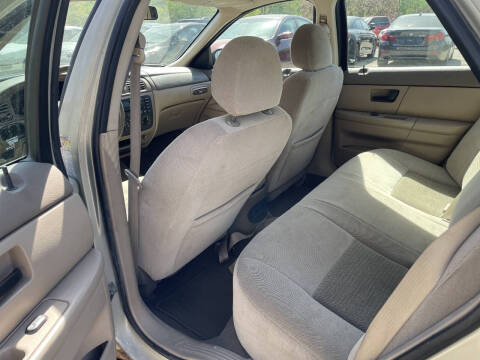 2006 Ford Taurus SE