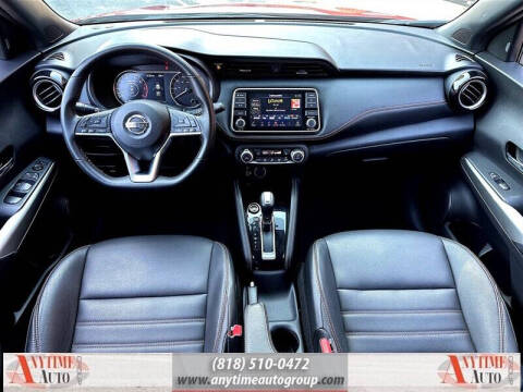 2020 Nissan Kicks SR