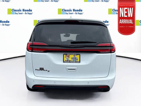 2021 Chrysler Pacifica Touring