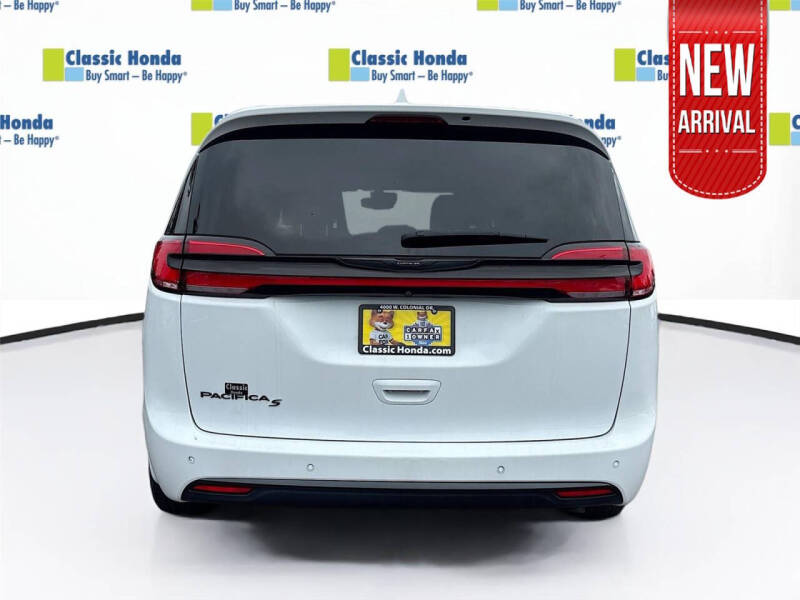 2021 Chrysler Pacifica Touring