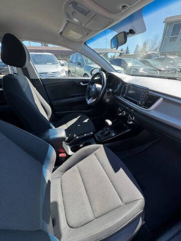 2018 Kia Rio 5-Door EX