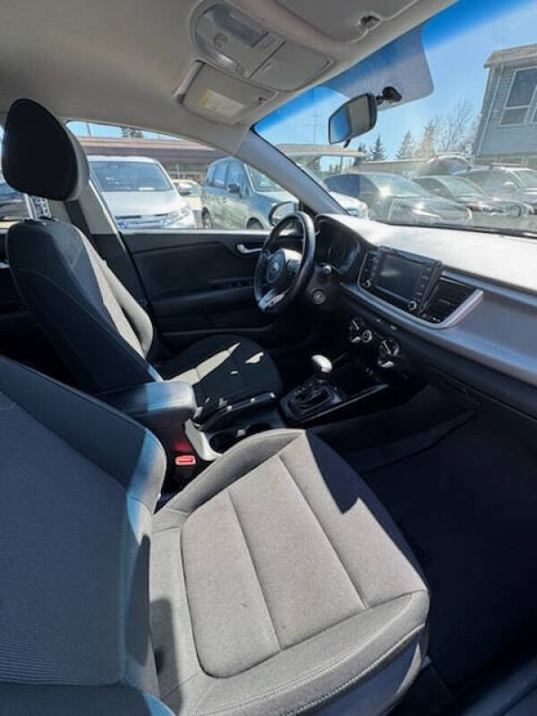 2018 Kia Rio 5-Door EX