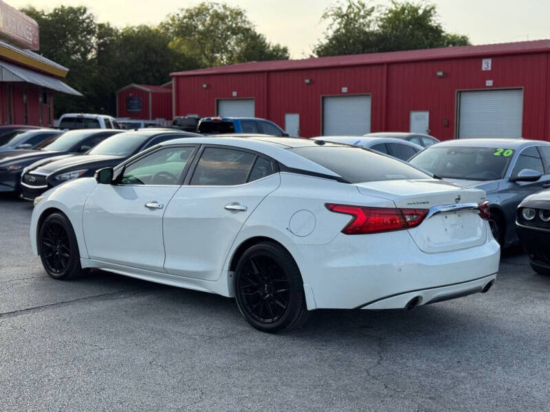 2017 Nissan Maxima