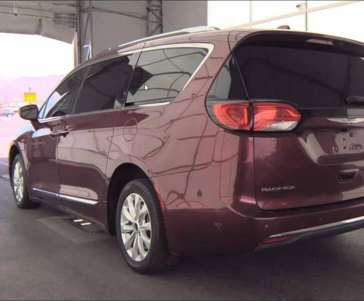 2018 Chrysler Pacifica Touring L