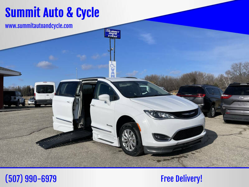 2019 Chrysler Pacifica for sale at Summit Auto & Cycle in Zumbrota MN