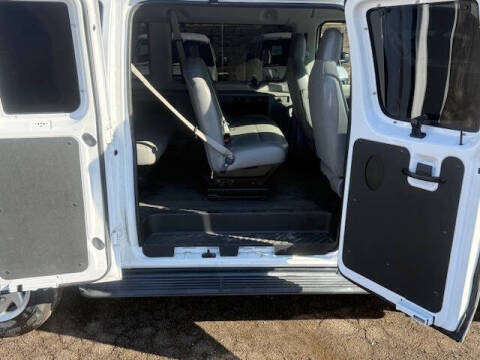 2014 Ford E-Series E-350 SD XL