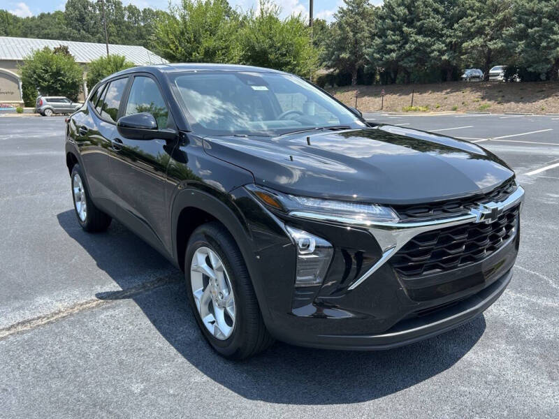 2025 Chevrolet Trax LS