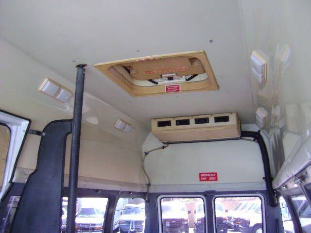 2000 Dodge Ram Van 3500