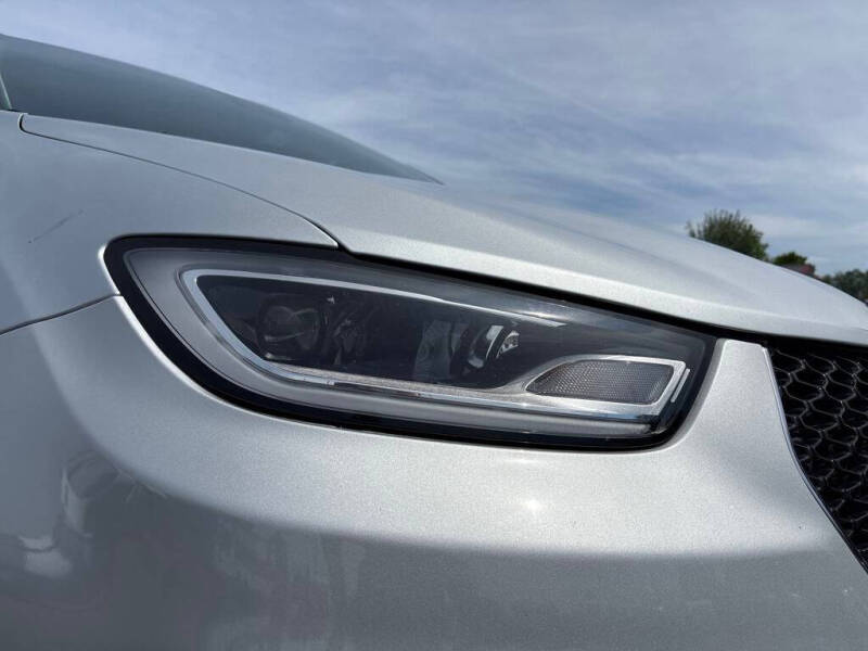 2023 Chrysler Pacifica Plug-In Hybrid Limited