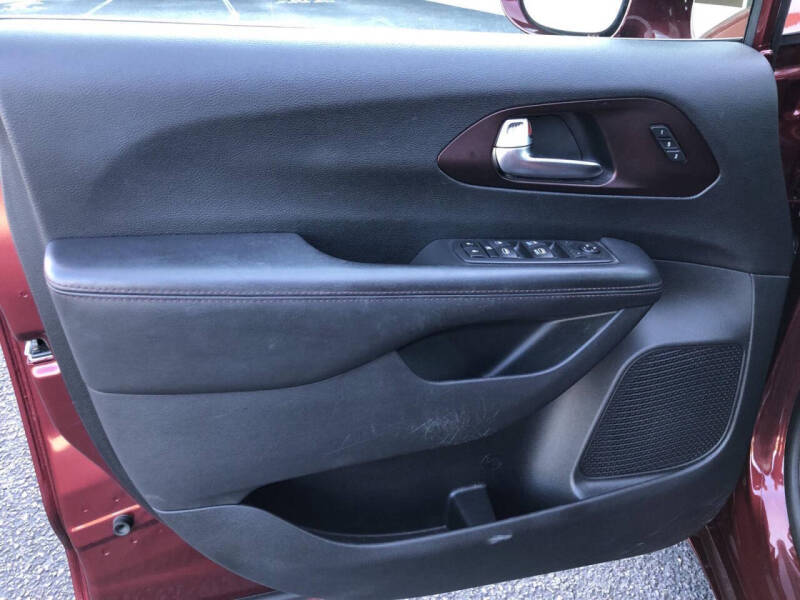 2020 Chrysler Pacifica Touring L 35th Anniversary