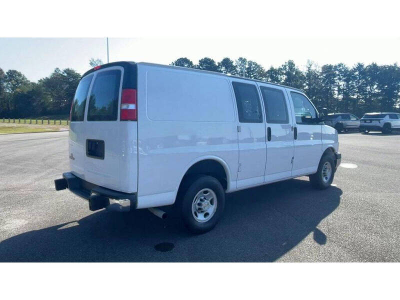 2023 Chevrolet Express 2500