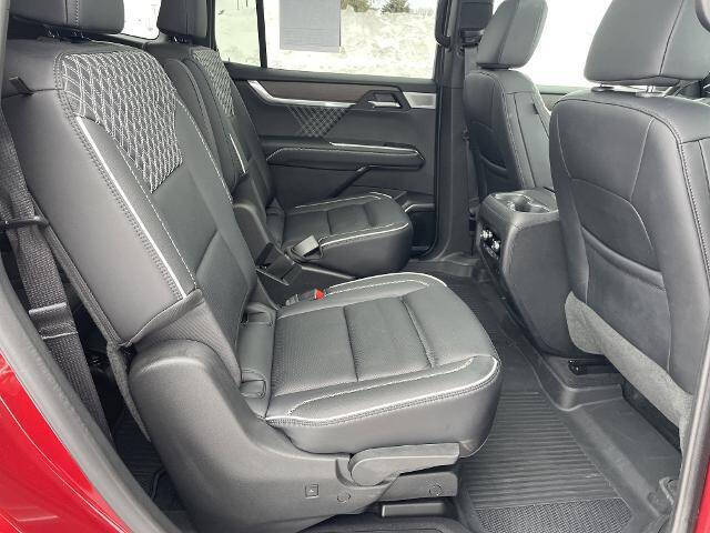 2025 GMC Acadia Denali