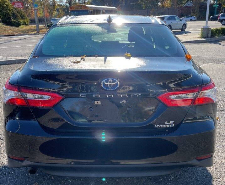 2020 Toyota Camry Hybrid LE