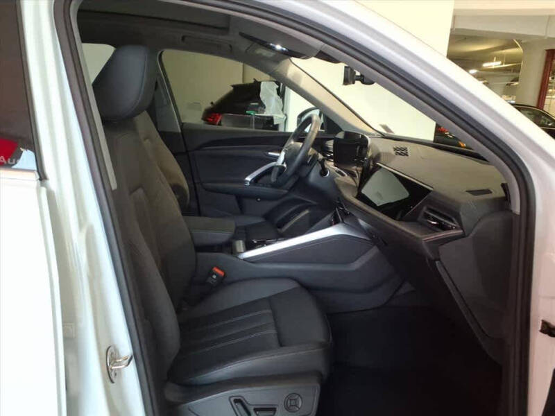 2025 Audi Q5 quattro Premium Plus TFSI