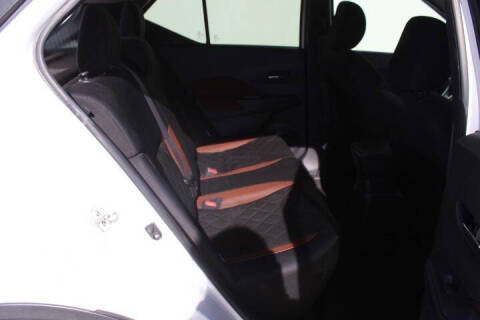 2020 Nissan Kicks SR