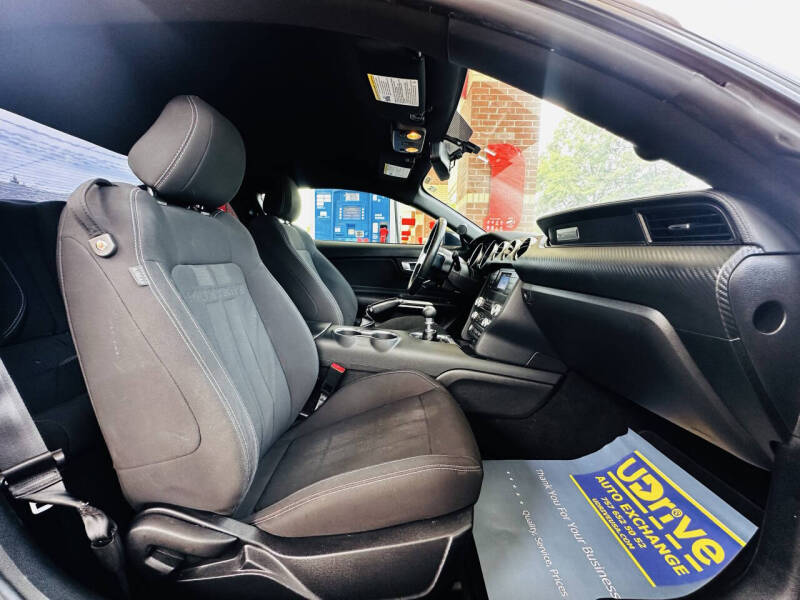 2019 Ford Mustang EcoBoost