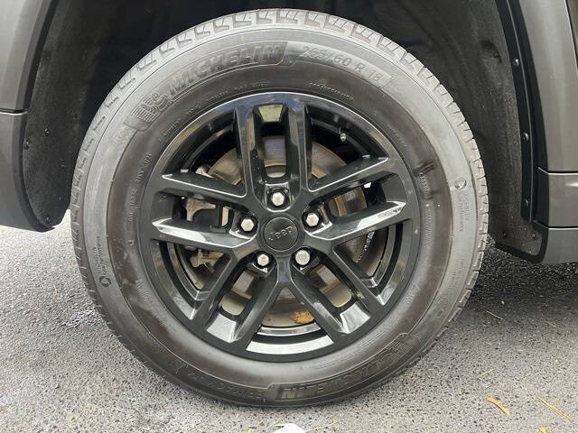 2024 Jeep Grand Cherokee L Laredo