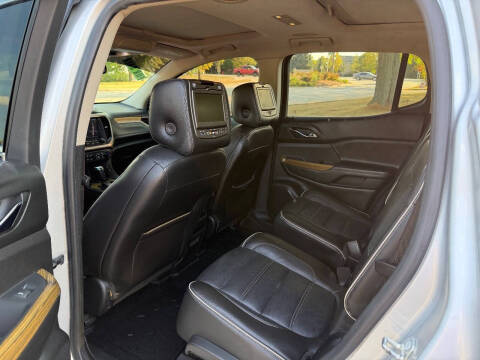 2017 GMC Acadia Denali