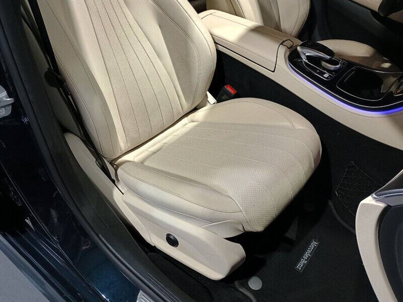 2017 Mercedes-Benz E-Class 76