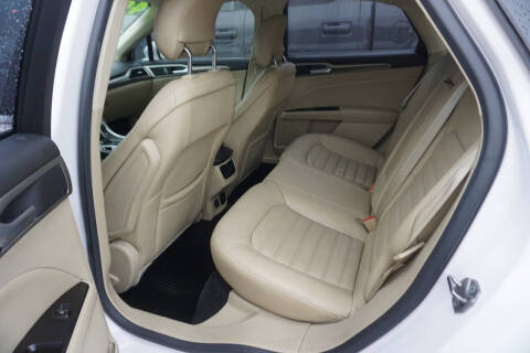 2013 Ford Fusion Energi SE