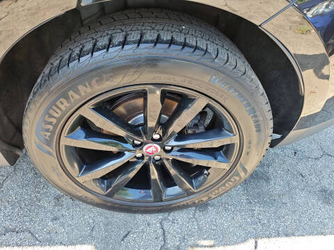 2017 Jaguar F-PACE 35t Prestige