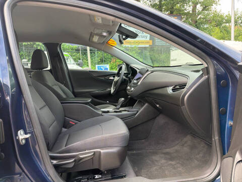 2017 Chevrolet Malibu LT