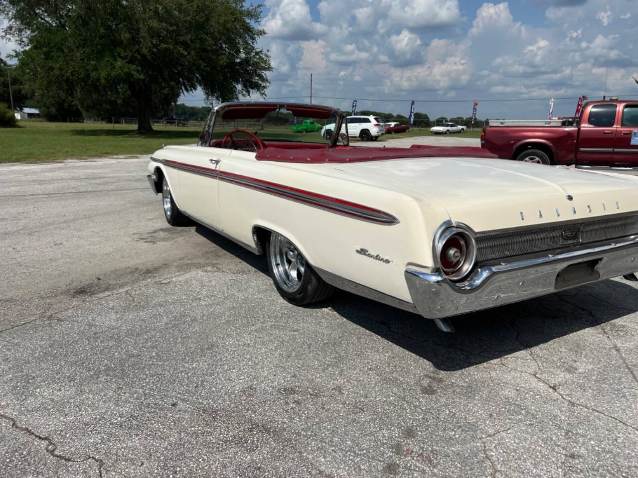 1962 Ford Sunliner for sale at Memory Lane Classic Cars in Bushnell, FL