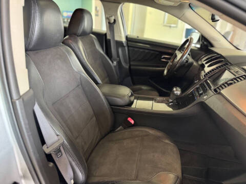2012 Ford Taurus SHO