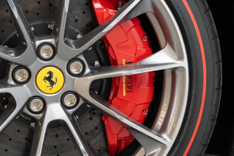 2022 Ferrari 812 Competizione